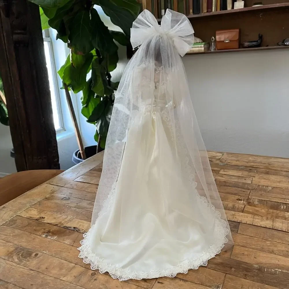 The Ashton-Drake Galleries Jennifer Porcelain Bride Doll Classic Brides 1994